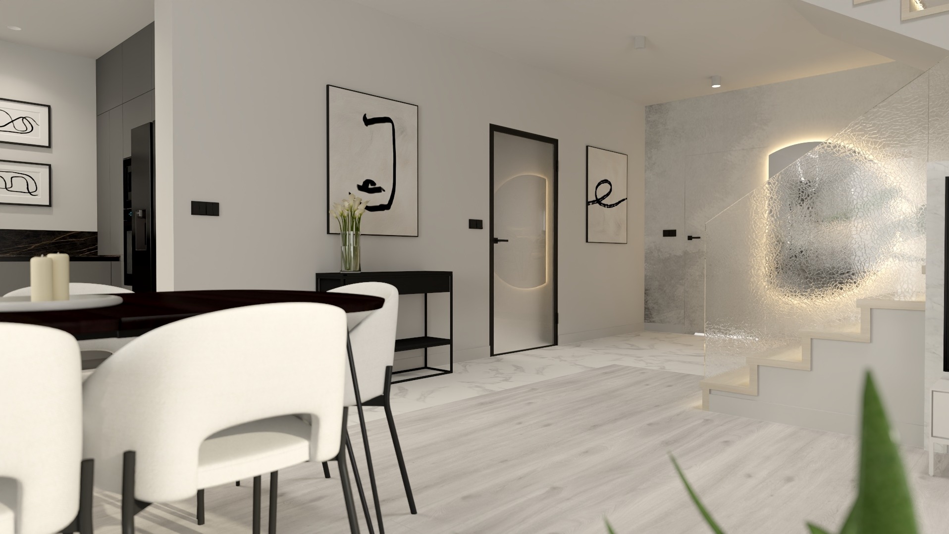 Jasne wnętrze mieszkania z okrągłym stołem, białymi krzesłami, abstrakcyjnymi obrazami na ścianie i szklanymi schodami z podświetleniem.