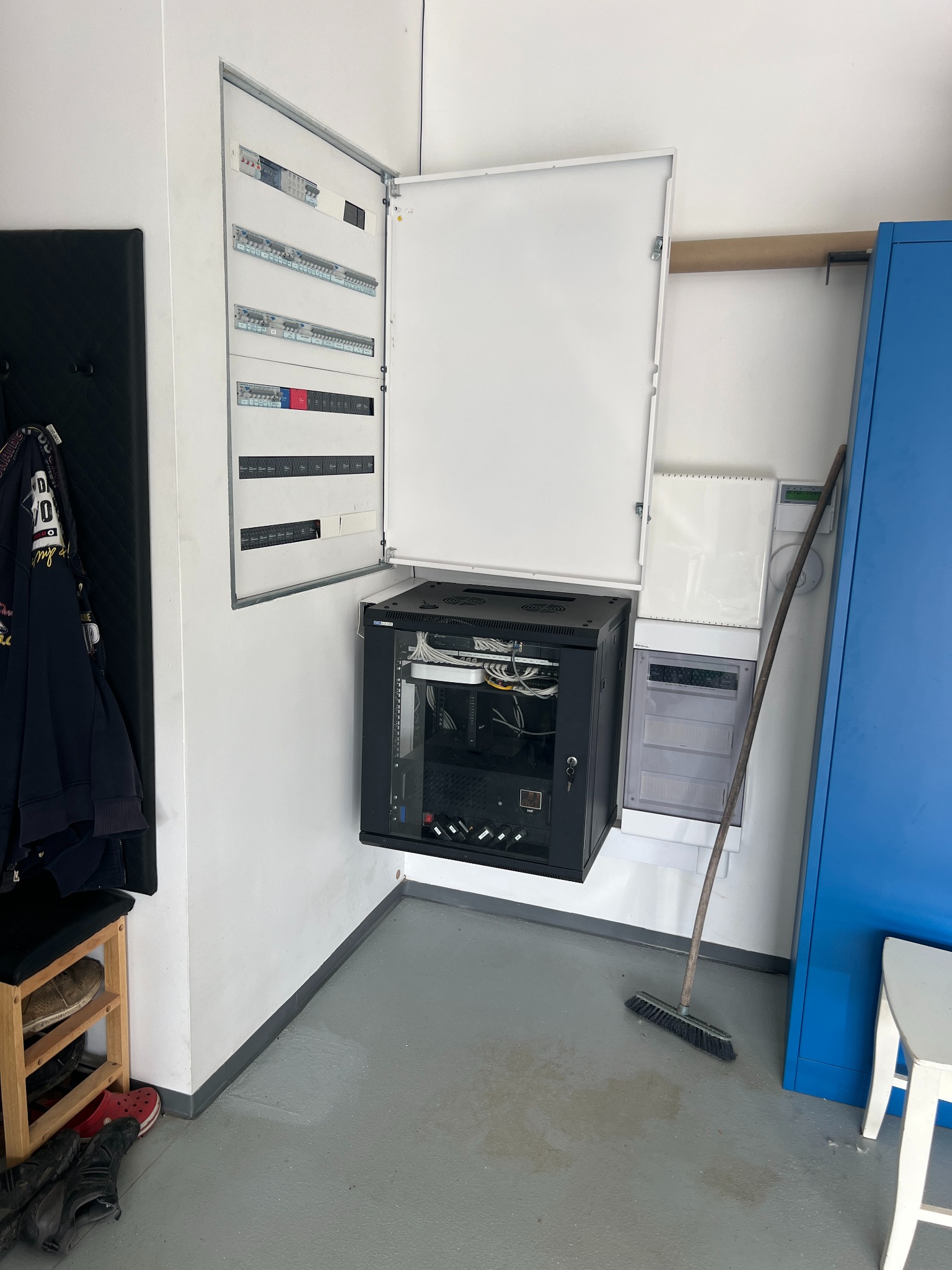 Rozdzielnica Główna + Alarm + Szafa Rack