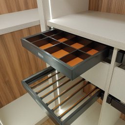 Garderoba w domu prywatnym, Konstancin-Jeziorna 