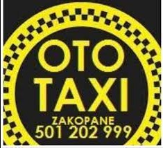 Żółto-czarne logo firmy taksówkarskiej 'OTO TAXI' z Zakopanego, zawierające numer telefonu, umieszczone na białym tle.