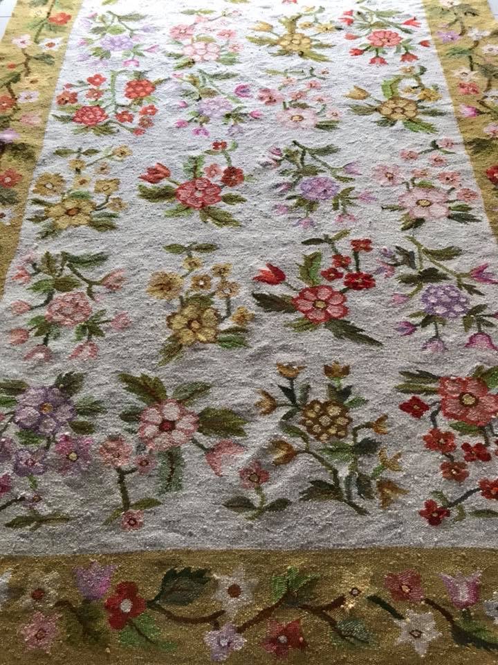 Czyszczenie i konserwacja wełnianego zabytkowego kilimu polskiego lata 60'