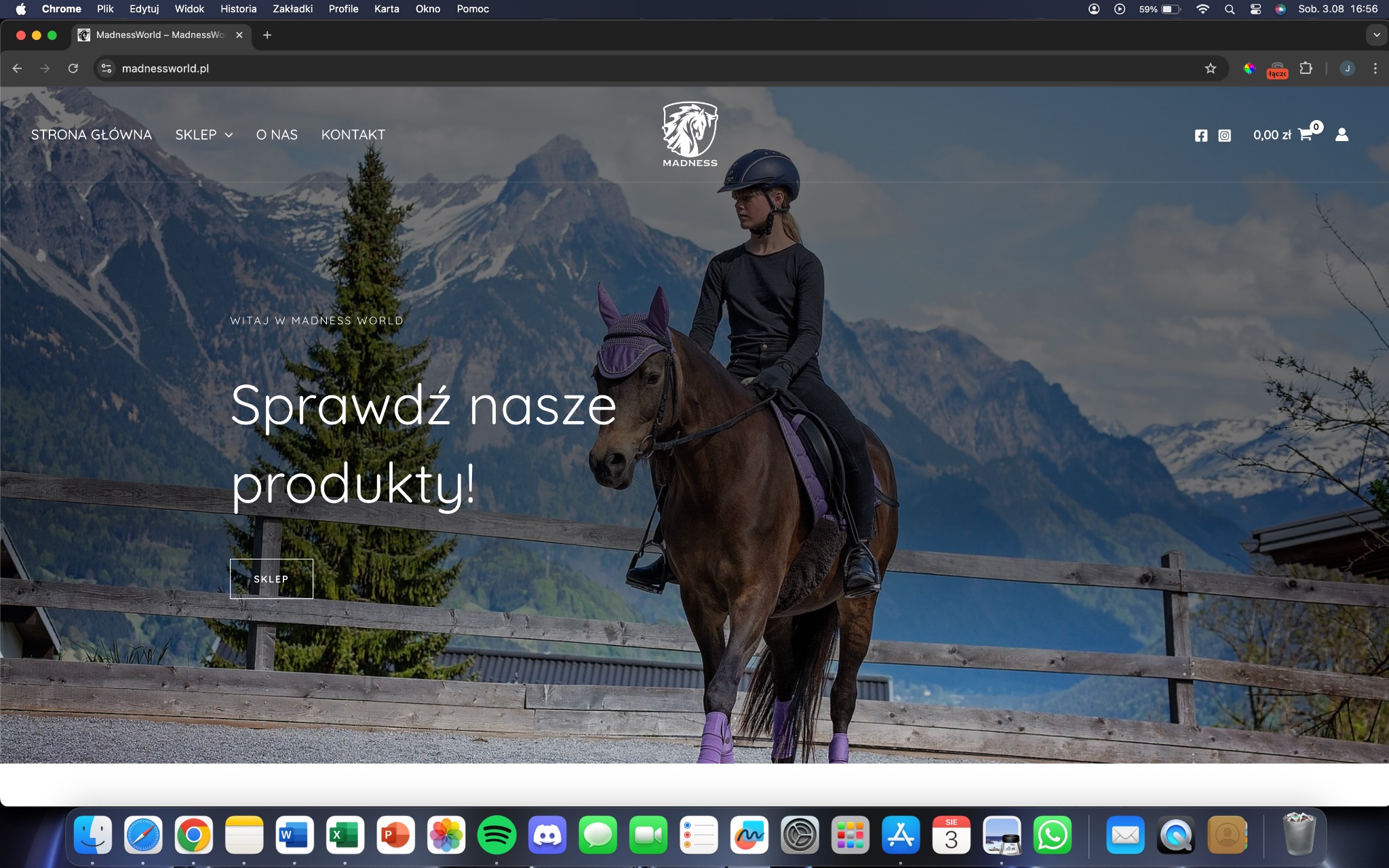 Zdjęcie strony internetowej sklepu MadnessWorld.pl z dziewczyną na koniu na tle gór, zachęcającej do sprawdzenia produktów.