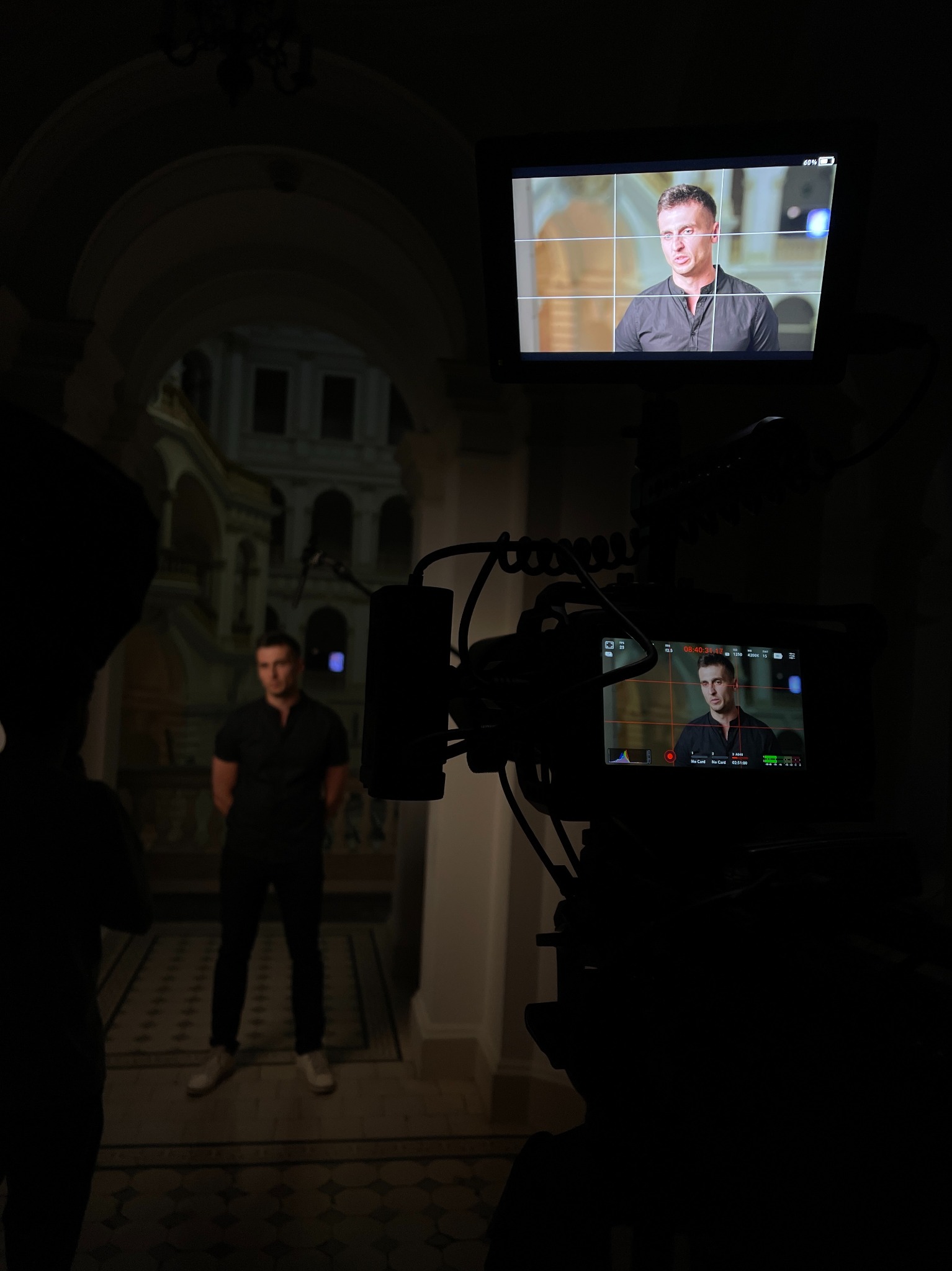 Proste wywiady/wypowiedzi do kamery - często pomimo małych budżetów, jesteśmy w stanie uzyskać fajny efekt.