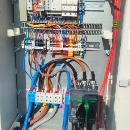 VOLTVIBE - Montaż skrzynki GWP.