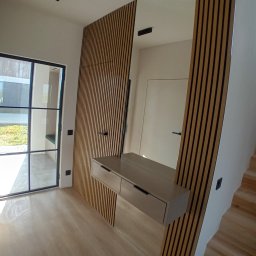 Drzwi ukryte pod lamelami 