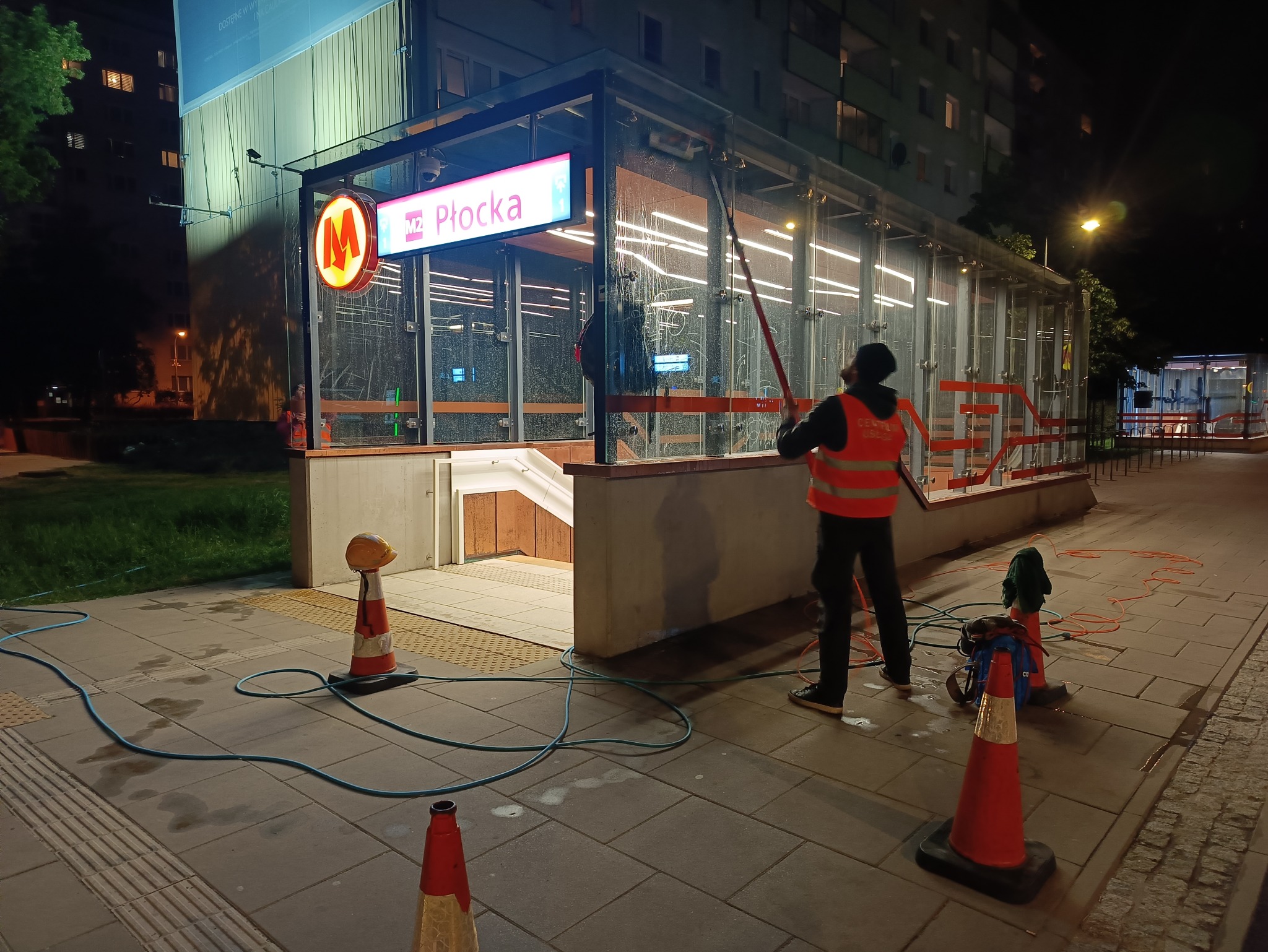 Mycie zadaszeń szklanych