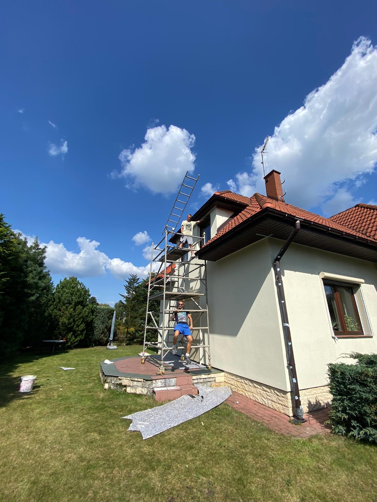 Malowanie elewacji oraz naprawa tynku mineralnego