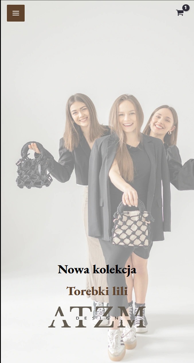 Strona internetowa z prezentacją nowej kolekcji torebek marki ATZM Design. Trzy uśmiechnięte modelki prezentują torebki. Widoczny koszyk i ikona koszyka w prawym górnym rogu.