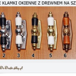 Klamka z mosiądzu okienna 2 ramienna z drewnianym ozdobnikiem 