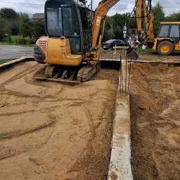 Niwelacja terenu Łazy 1