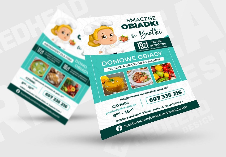 Dwa egzemplarze ulotki reklamującej domowe obiady z dostawą, z rysunkową postacią kucharza i zdjęciami dań, na jasnym tle.