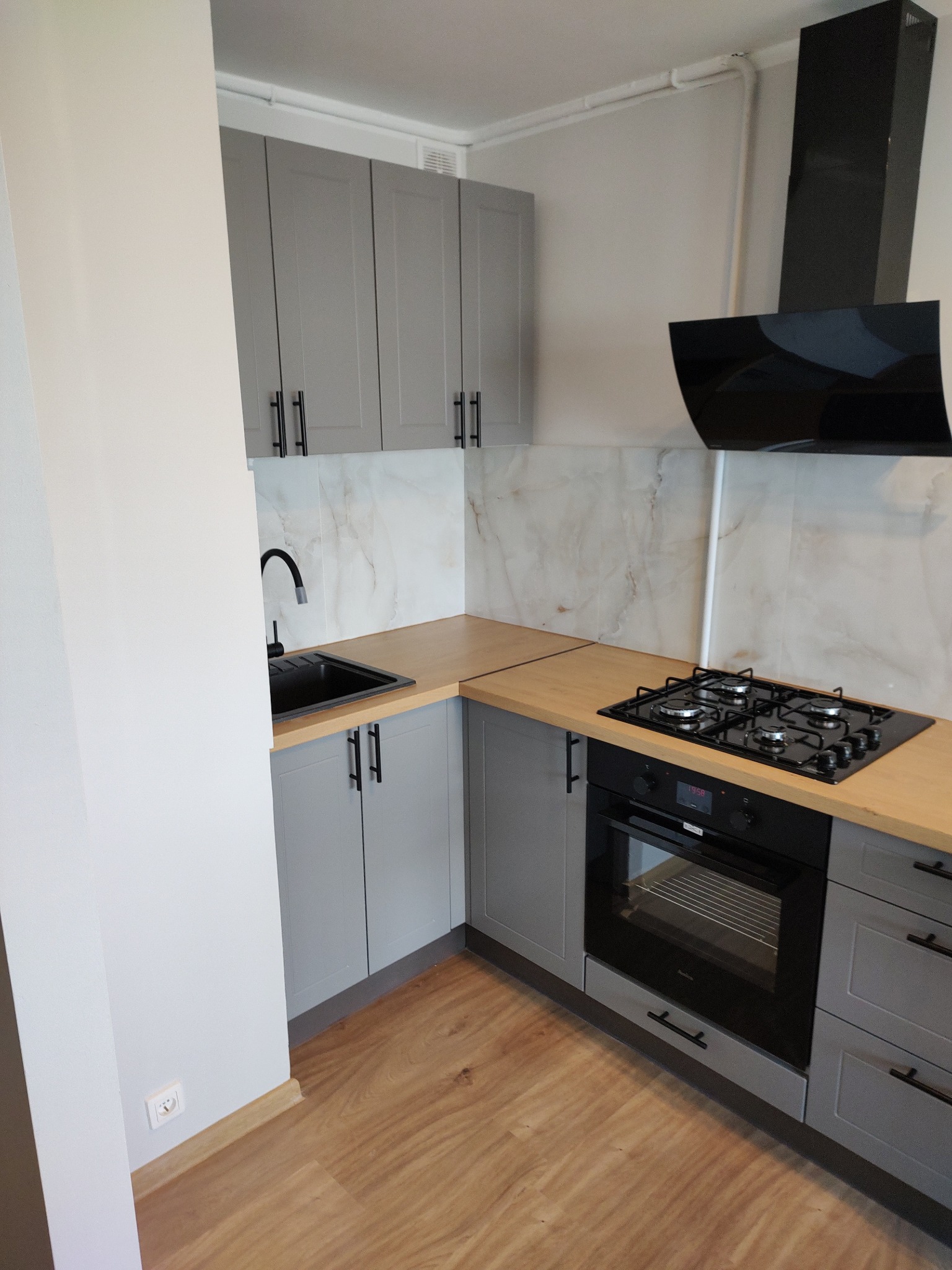 Usługa montażu kuchni z marketu