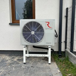 Pompa ciepła Rotenso Aquami 6 kW bez problemu ogrzeje dom dobrze zaizolowany o powierzchni 100 m2.