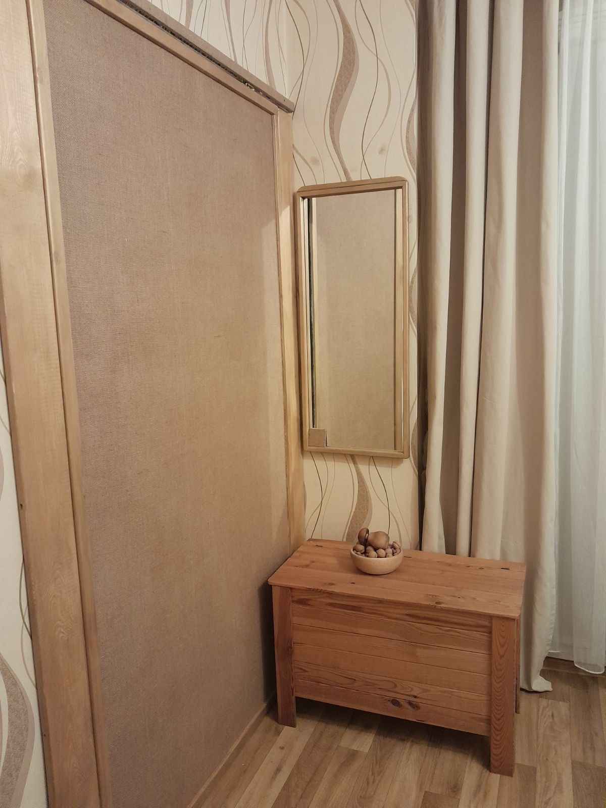 Drzwi przesuwne oddzielające kuchnię i salon mat. juta