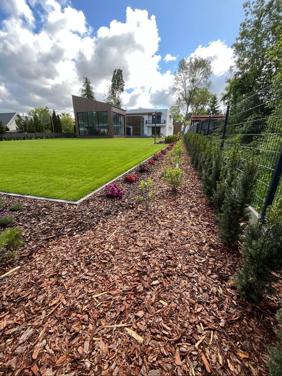 Obrzeża z kostki, wygodne dla robota koszoncego