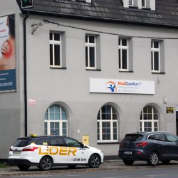 Szyldy i oznaczenia firm