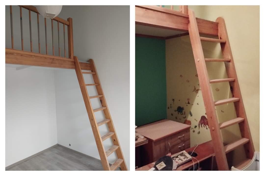 Pokój dziecięcy z drewnianym łóżkiem na antresoli, widoczne dwie ściany: jedna biała, druga z zielonym fragmentem i naklejkami zwierząt. Drewniana drabina prowadzi na górę.