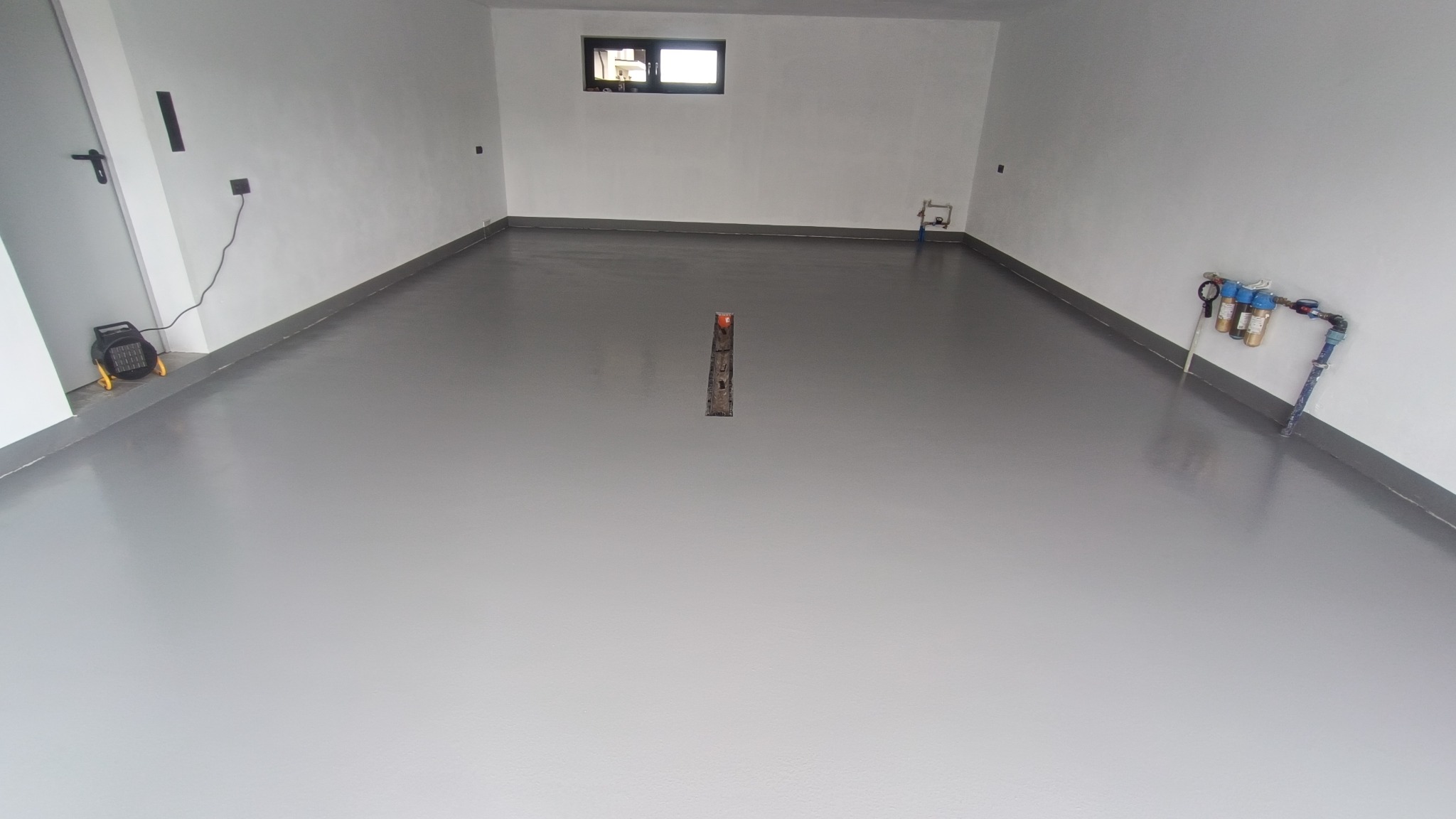 Posadzka epoksydowa barwiona