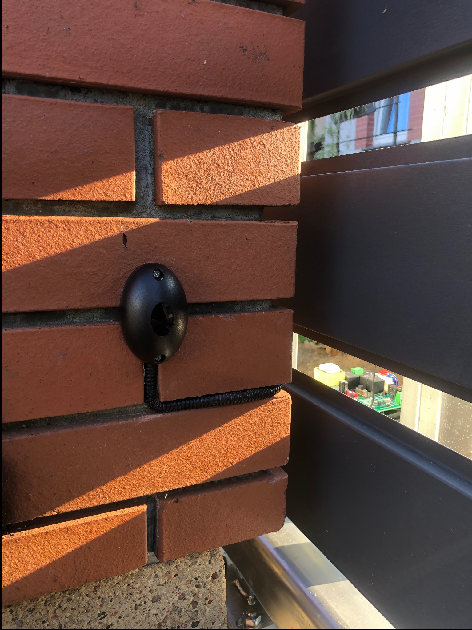 Montaż fotokomórek