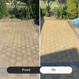 COB SPÓŁKA Z OGRANICZONĄ ODPOWIEDZIALNOŚCIĄ - Kostka brukowa przed i po czyszczeniu, widoczne różnice w kolorze i czystości. Po prawej stronie kostka jest czysta i ma intensywny kolor.