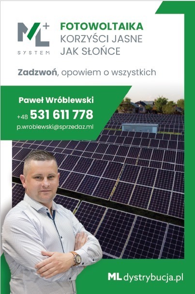 Reklama firmy fotowoltaicznej ML System: Paweł Wróblewski z numerem telefonu na tle instalacji paneli słonecznych.