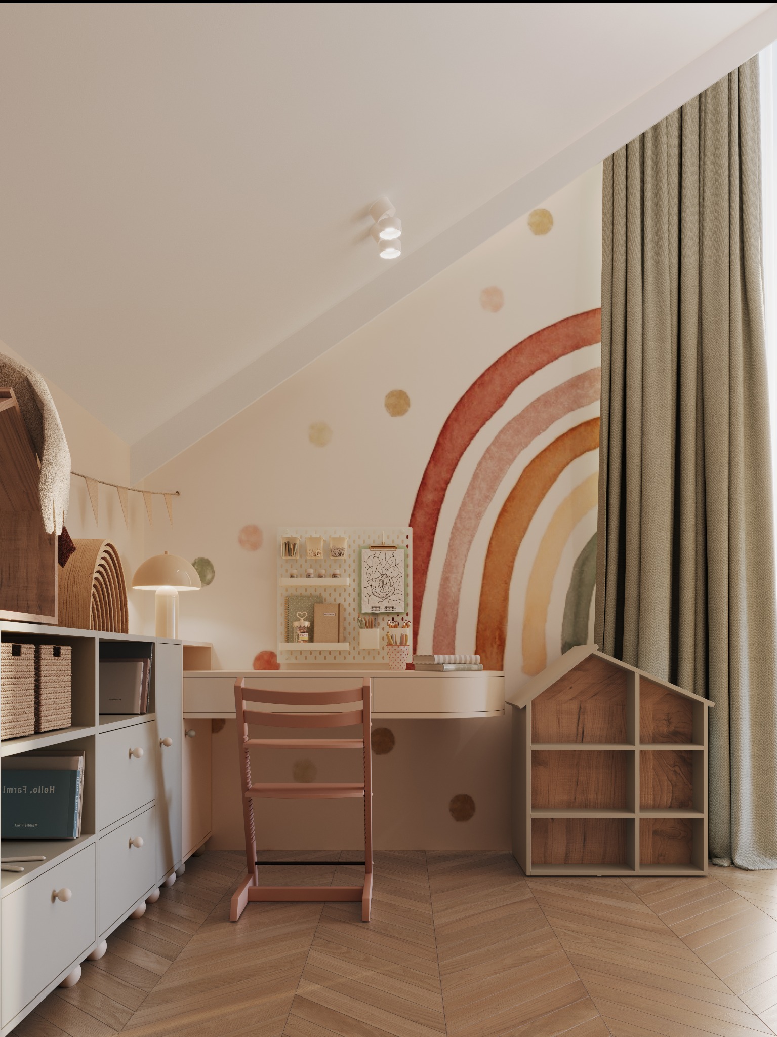 Pokój dziecięcy w neutralnych barwach z biurkiem, krzesłem Tripp Trapp, regałem w kształcie domku i tęczą namalowaną na ścianie.