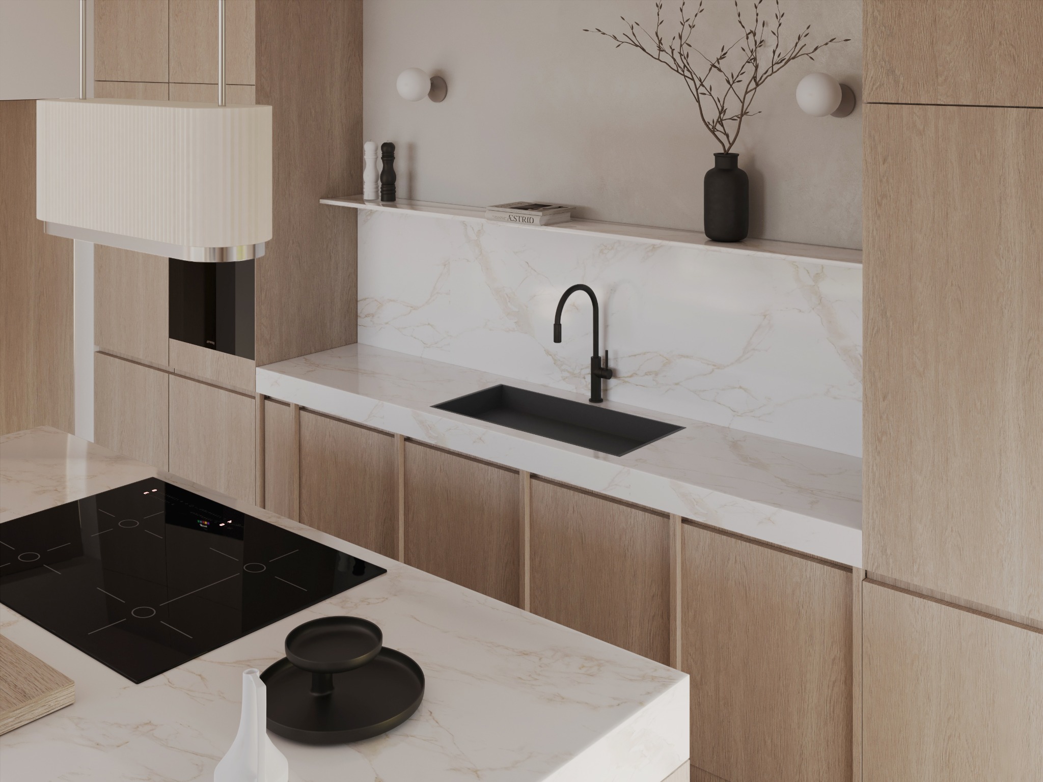 Minimalistyczna kuchnia z drewnianymi szafkami, marmurowym blatem, czarną armaturą i płytą indukcyjną, oświetlona dwoma kulistymi lampami ściennymi.