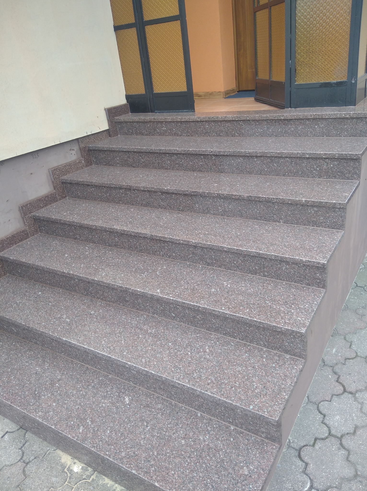 Schody zewnętrzne granit 180cm/30cm