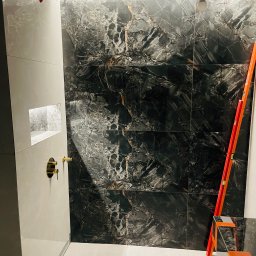 Adrian Dominiczak - Szpachlowanie Chorz&oacute;w