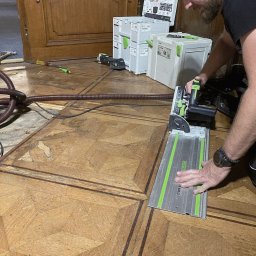 Marcin Ciepły Floorlab Podłogi Drewniane - Wymiana uszkodzonych kasetonów w Pałacu Moszna, woj Opolskie