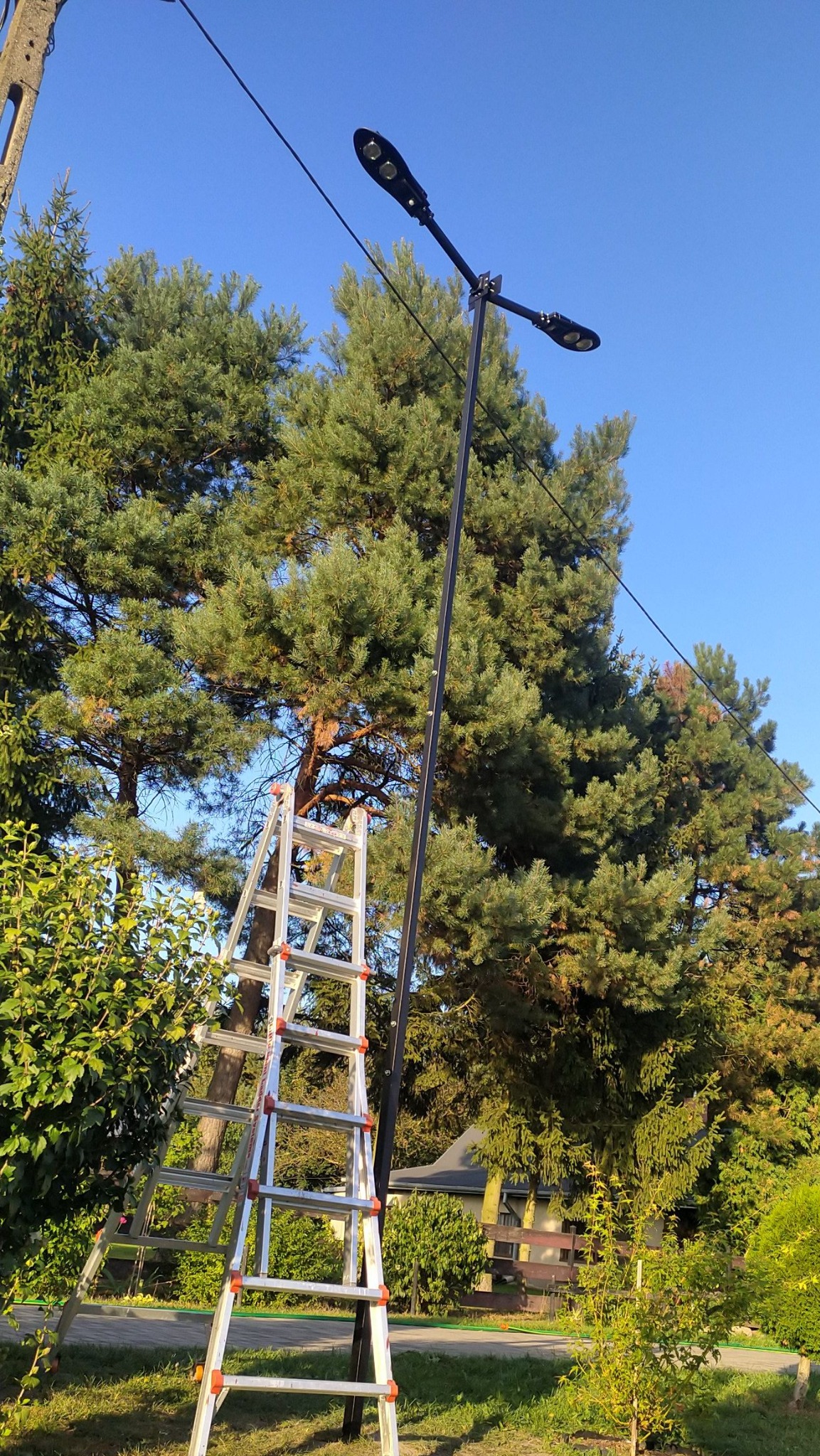 Wykonanie słupa i montaż oświetlenia