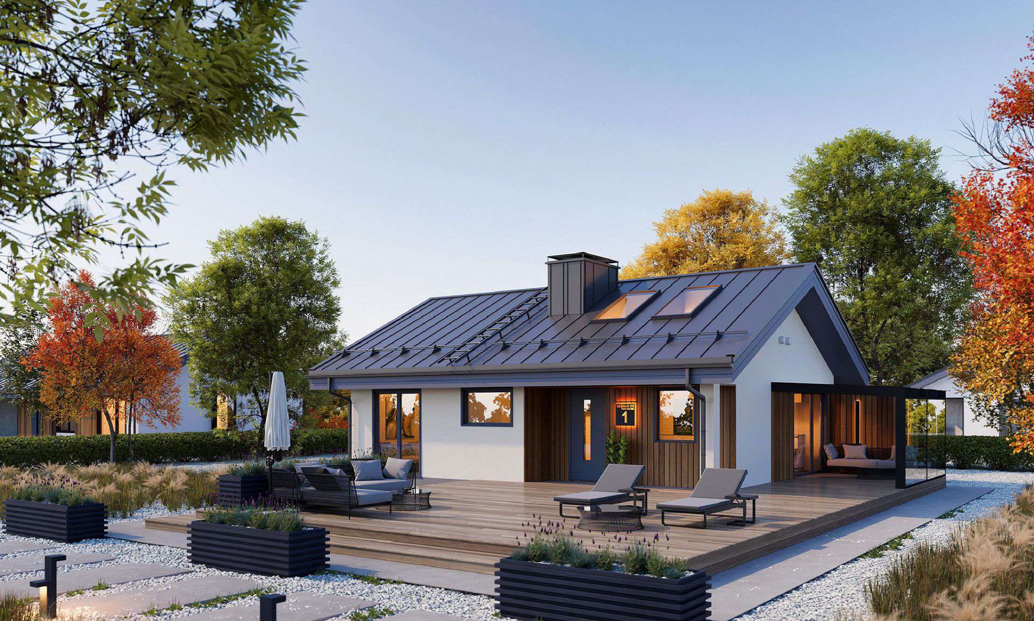 Nowoczesny dom jednorodzinny z ciemnoszarą blachą na dachu, dużym drewnianym tarasem z meblami ogrodowymi i starannie zaaranżowanym ogrodem z ozdobnymi trawami i kamieniami.