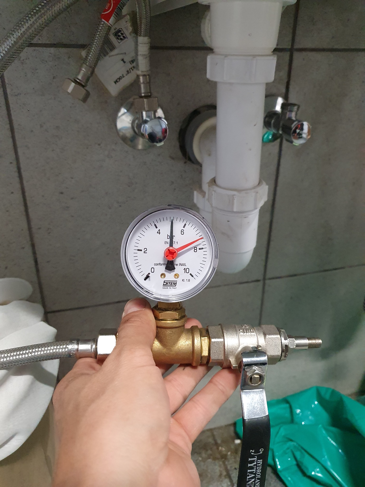 lokalizacja wycieków