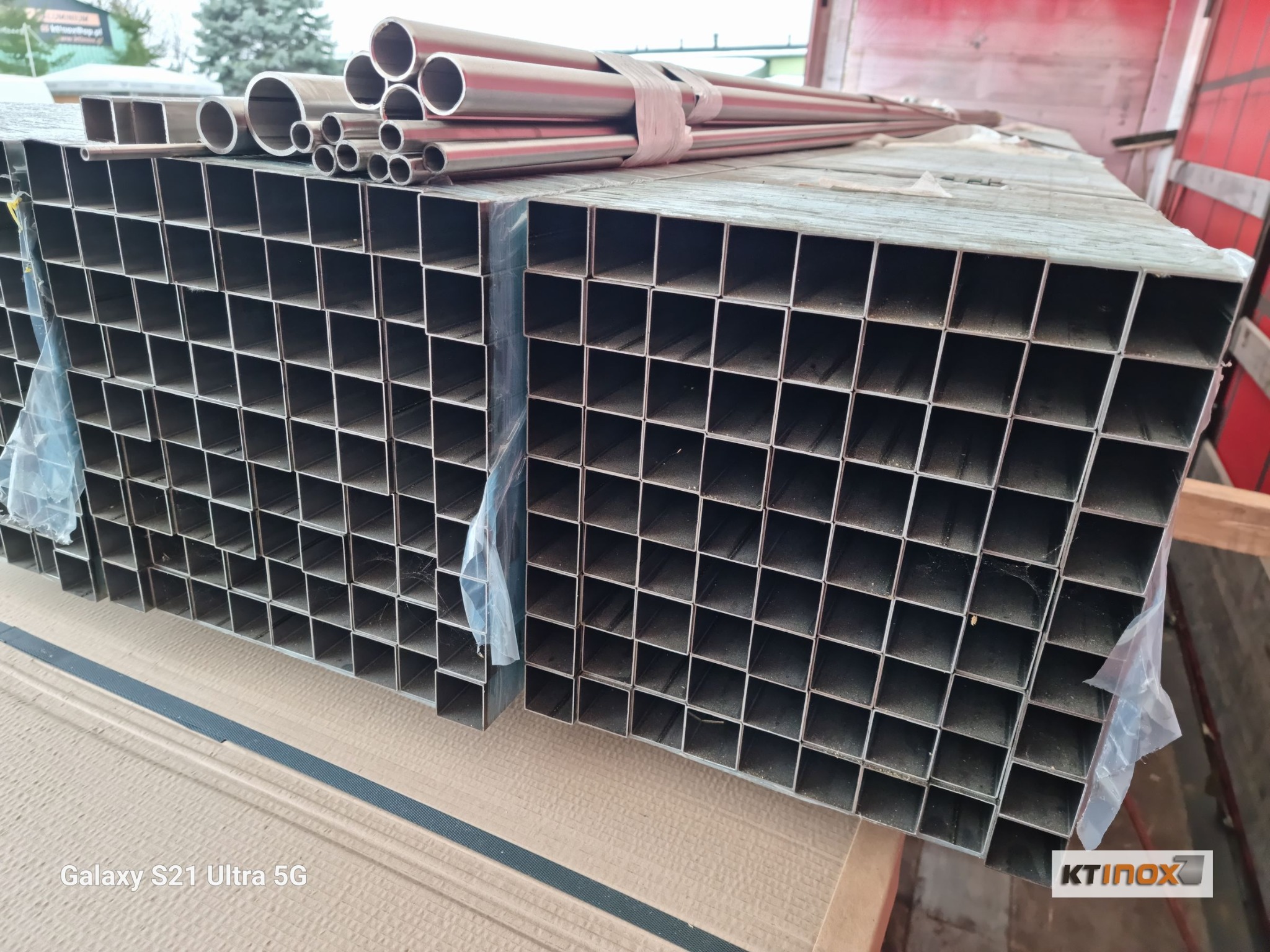 Profile nierdzewne w gatunku 1.4301