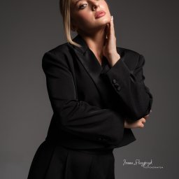 Joanna Skrzypczak Fotografia - 📷 Sesje Kobiece - Czas na Odkrycie Twojego Unikatowego Blasku!