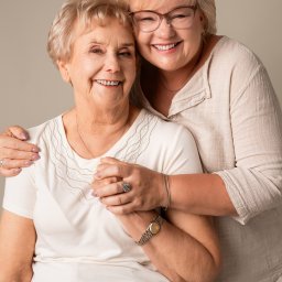 Zdjęcia z sesji będą nie tylko pięknymi obrazami, ale także niezapomnianymi wspomnieniami.