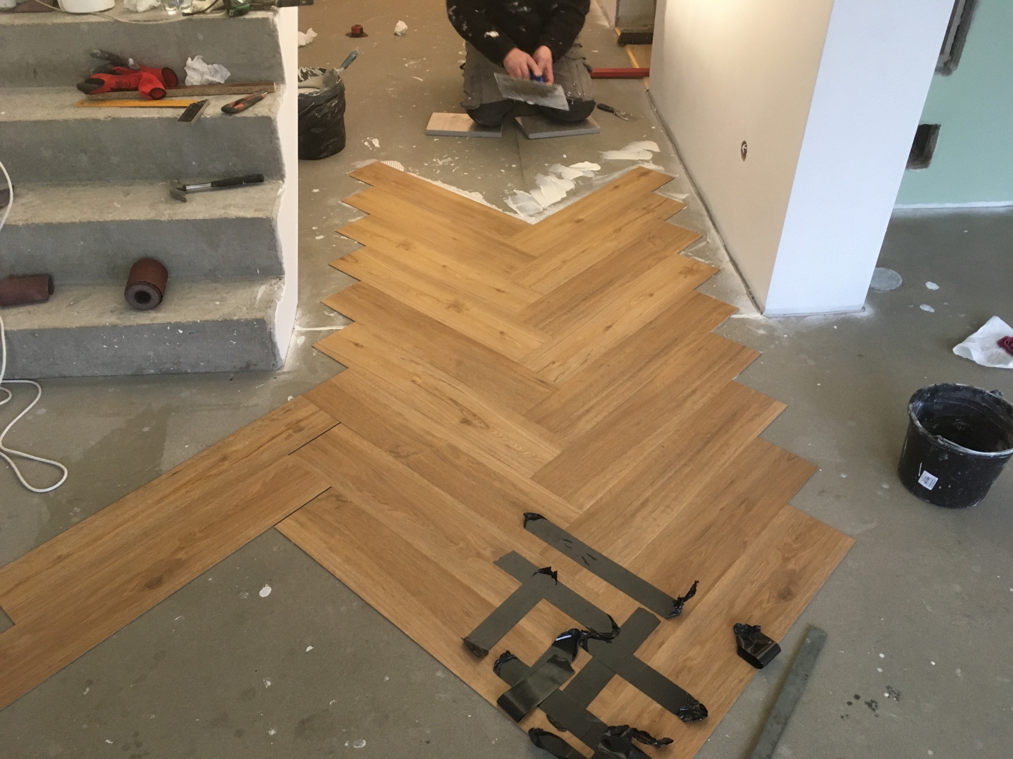 Panele winylowe na klej