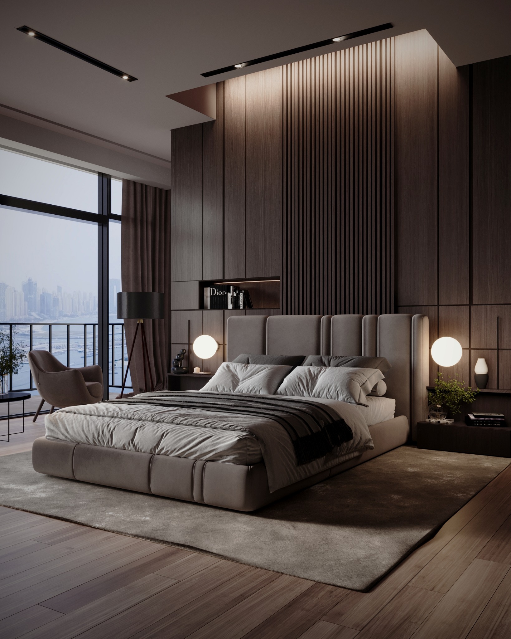 Nowoczesna sypialnia z dużym łóżkiem, drewnianą ścianą z pionowymi panelami, widokiem na miasto przez okno i designerską lampą podłogową.