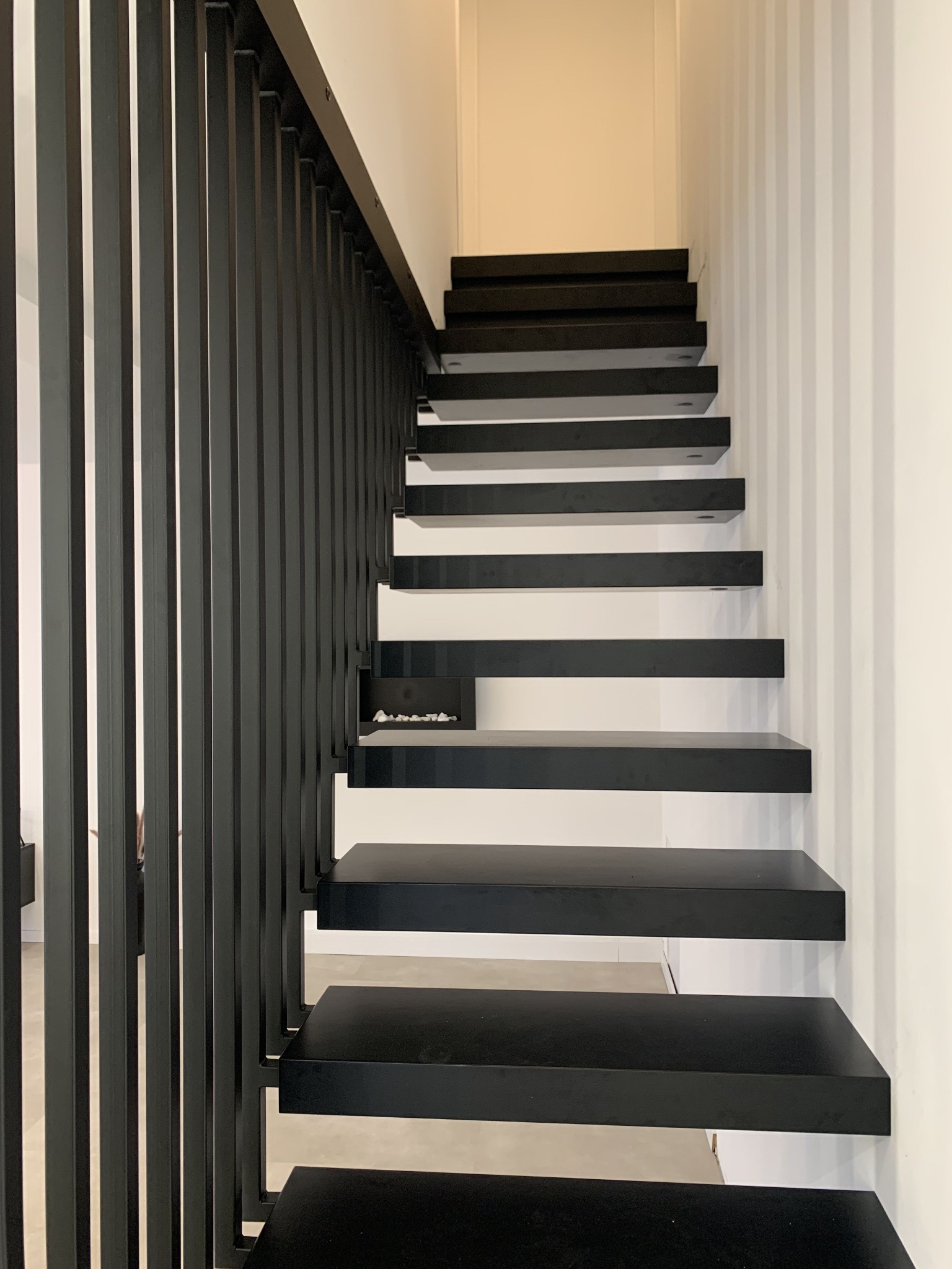 Schody na konstrukcji stalowej