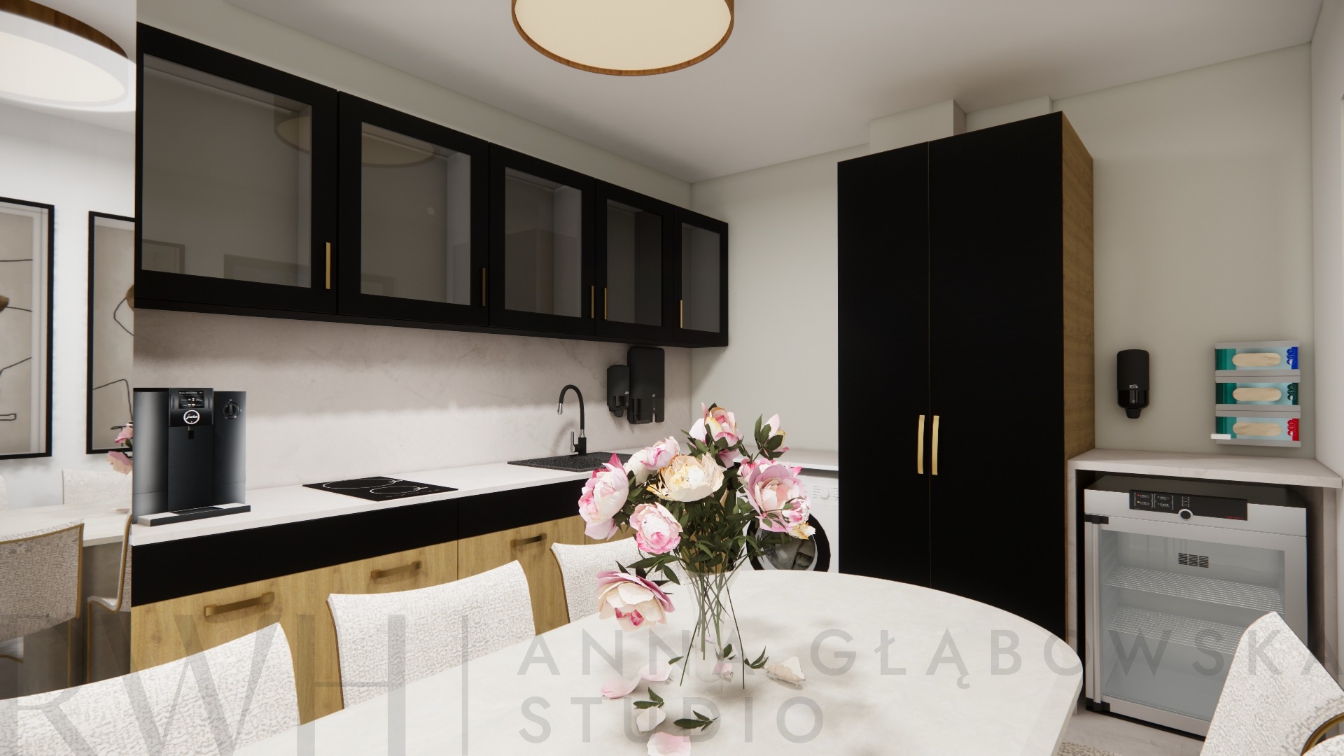 Wizualizacja nowoczesnej kuchni z czarnymi szafkami, drewnianymi frontami dolnymi i blatem z białego marmuru, uzupełniona o ekspres do kawy i bukiet różowych piwonii na okrągłym stole.