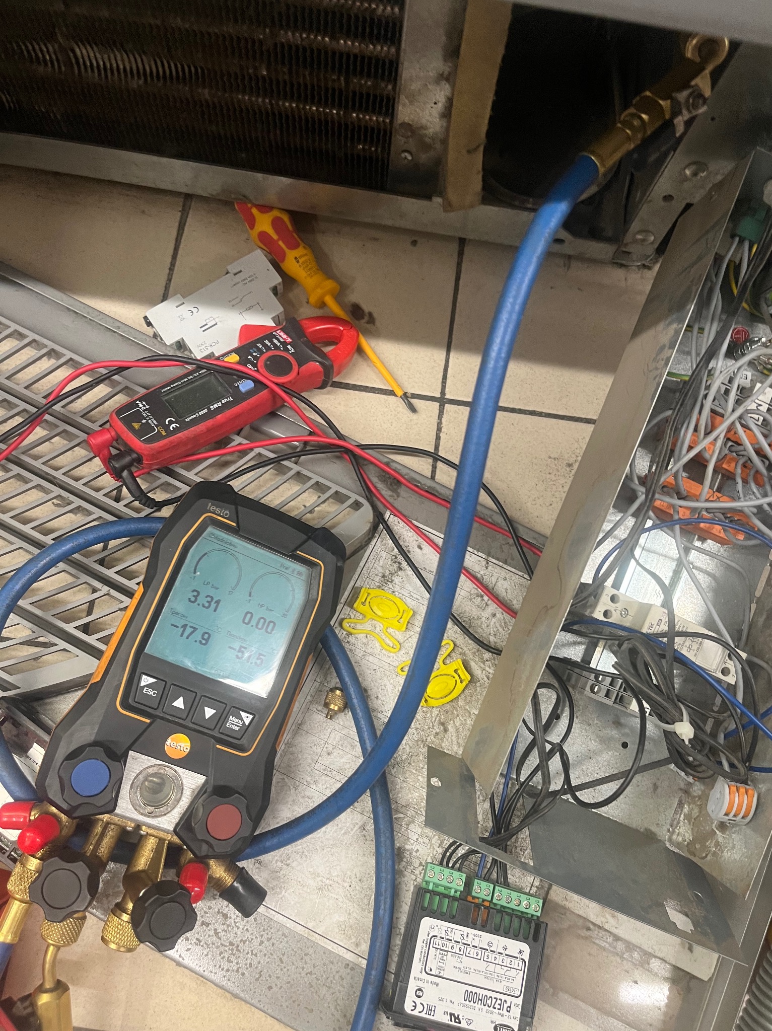 Naprawa regału chłodniczego