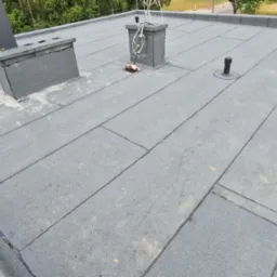 Wymiana pokrycia dachowego.