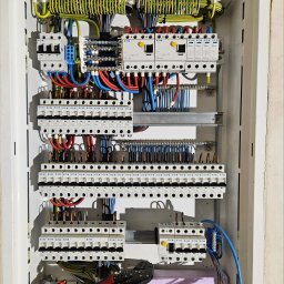 Insalatorstwo Elektryczne i Pomiary MARCIN KAPICA - Instalator Kadłub