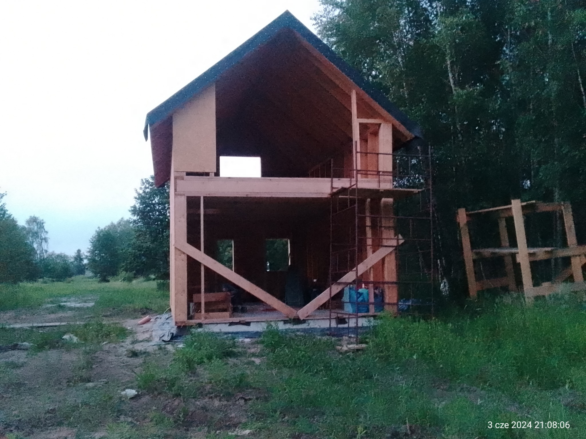 Witam serdecznie wykonujemy prace na poziomie i według projektu klijenta