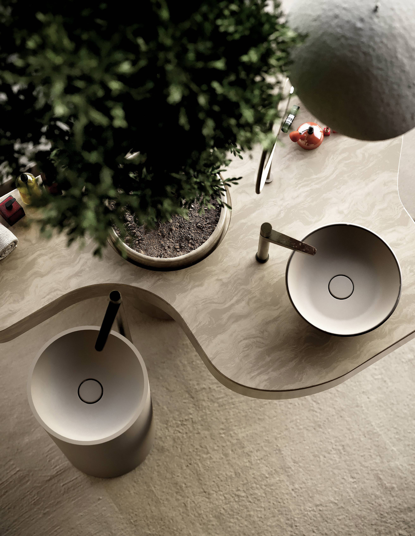 Nowoczesna łazienka z dwoma umywalkami nablatowymi w odcieniach beżu, blatem z marmurowym wzorem, rośliną w doniczce i akcesoriami łazienkowymi, widok z góry.