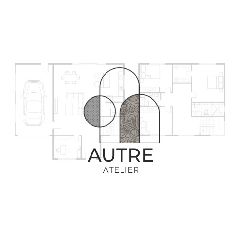 Logo firmy AUTRE Atelier na tle planu architektonicznego domu z garażem i ogrodem.