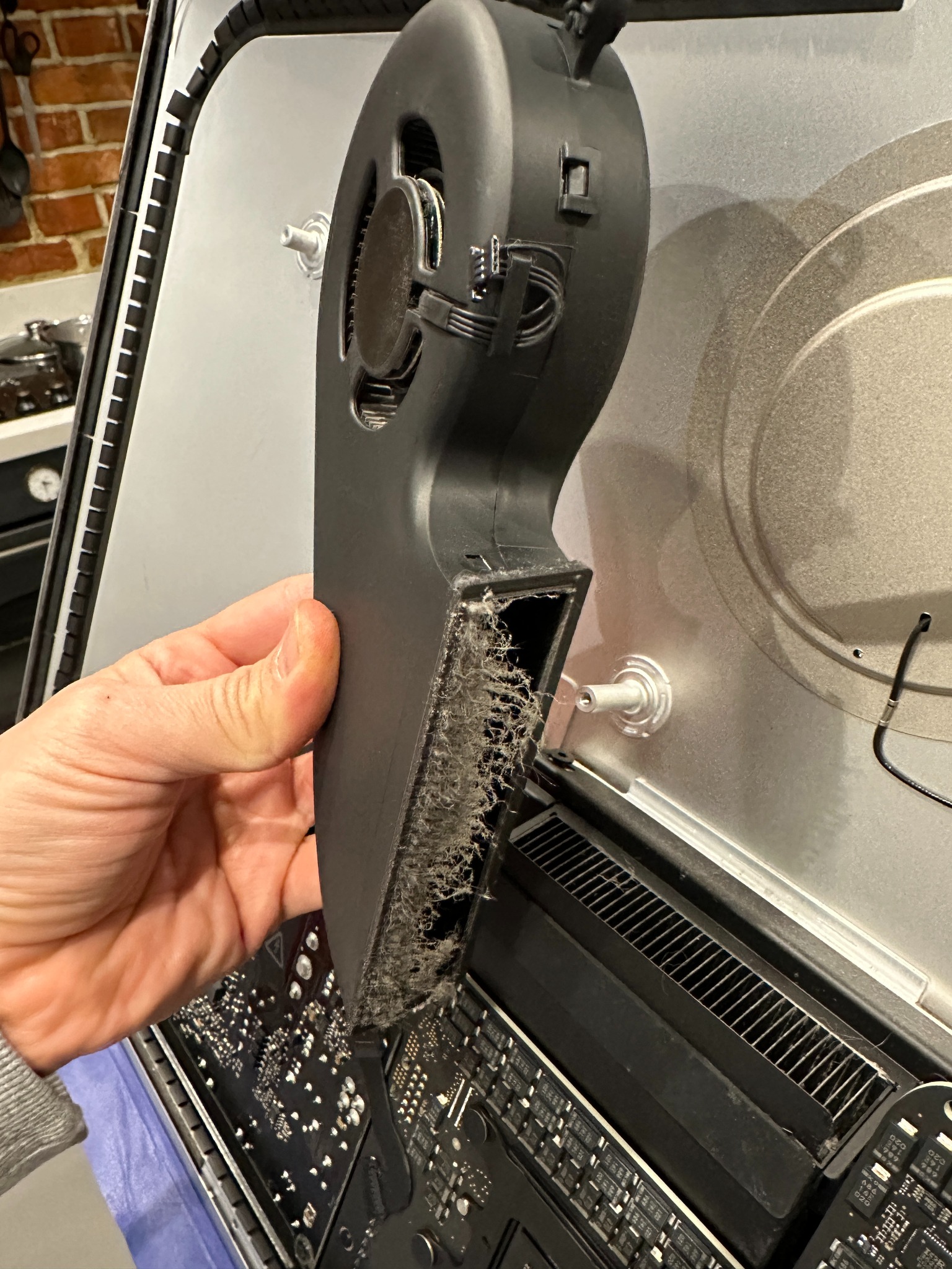 Czyszczenie i naprawa komputera iMac