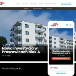 Prezentacja responsywnej strony internetowej dewelopera Skulik.pl, wyświetlona na ekranie komputera i smartfona, ukazująca nowy budynek mieszkalny w Proszowicach.