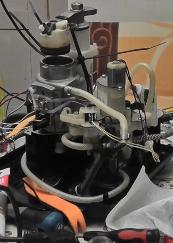 regeneracja siłownika w ekspresie Krups