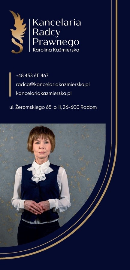 Wizytówka kancelarii radcy prawnego z wizerunkiem prawniczki, Karolina Kaźmierska, na tle eleganckiego, granatowo-złotego tła z adresem i danymi kontaktowymi.